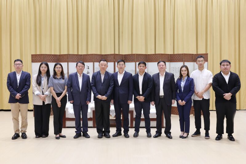 政企协同共绘海外发展新蓝图  我市举办企业海外投资交流会.jpg